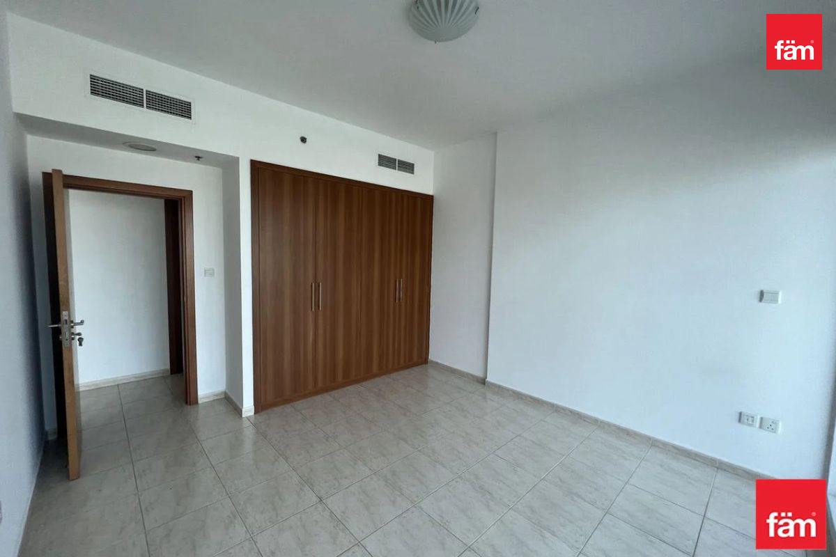 High floor 1br community view rented-8