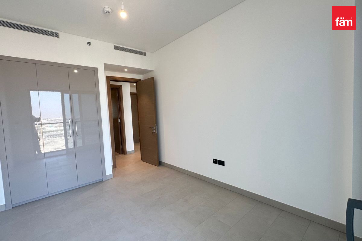 Unfurnished | Lagoon and Amenities View-8