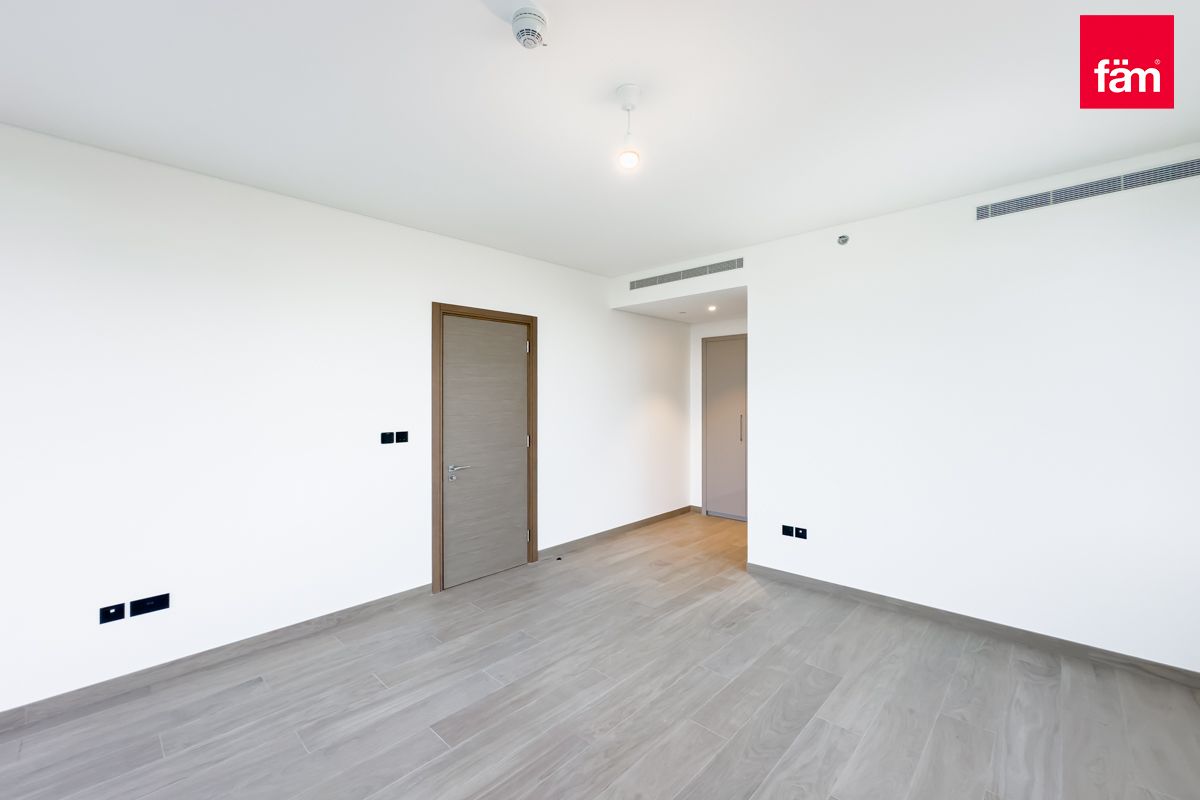 Park View | Privacy |Huge Terrace |Good Investment-13
