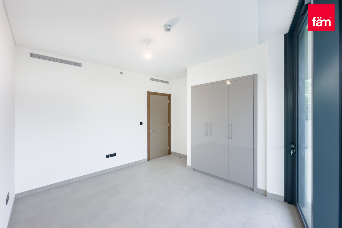Park View | Privacy |Huge Terrace |Good Investment-14