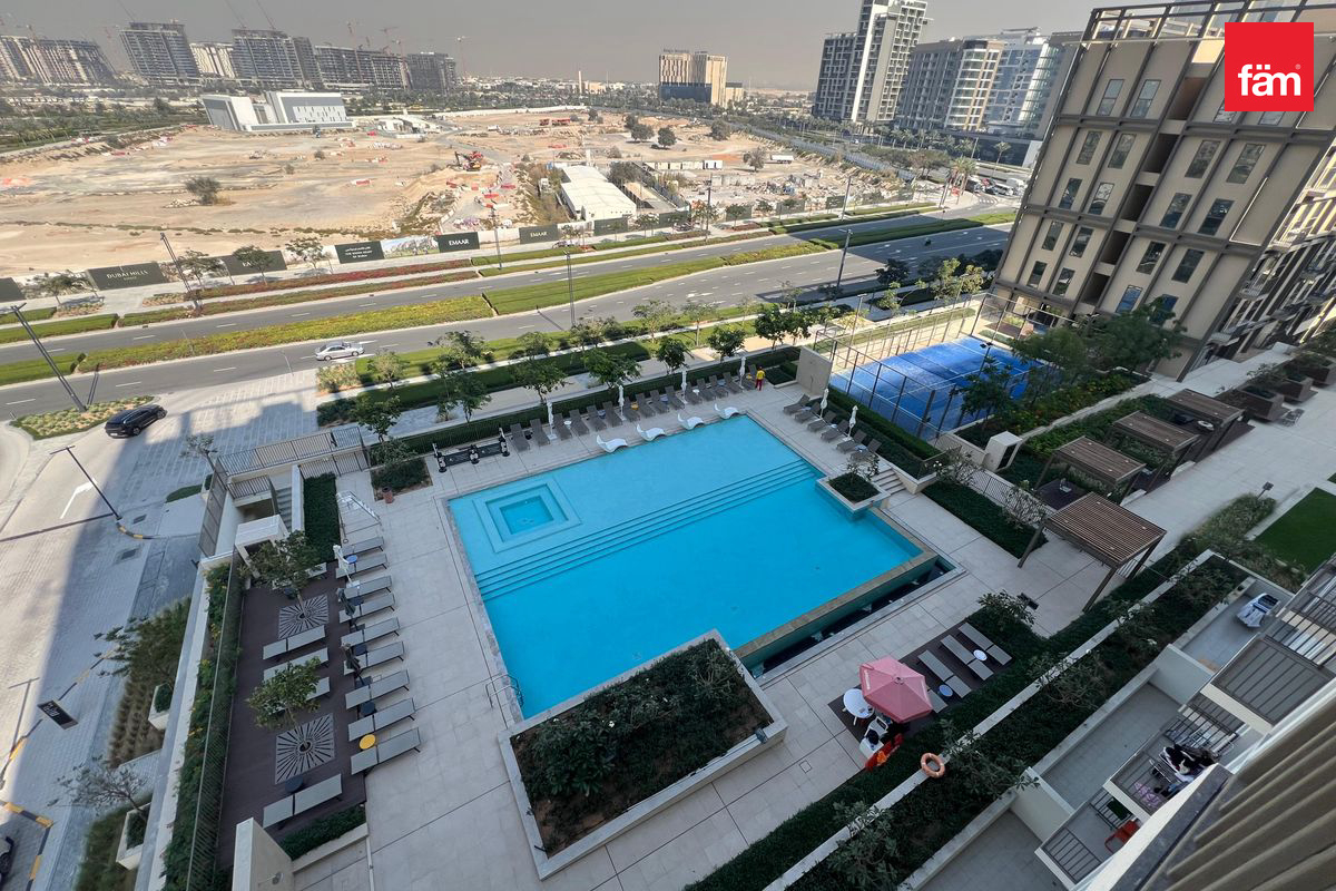 Pool view  | Vacant Unit | Good ROI-8