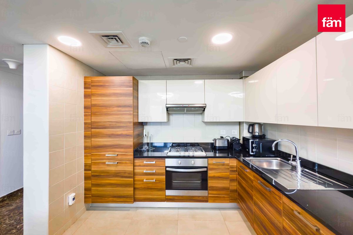 Marina View | Nicely Furnished | Ready to Move-9