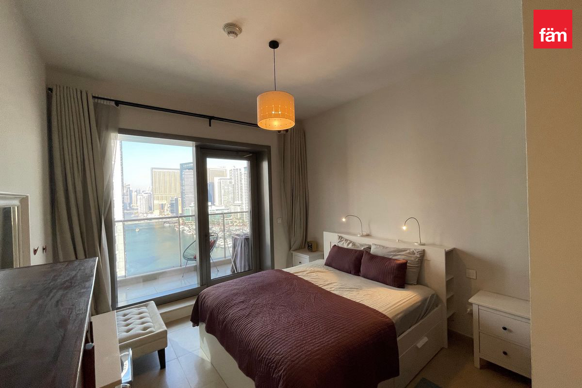 VACANT / FURNISHED / MARINA VIEW / BEST LOCATION-10