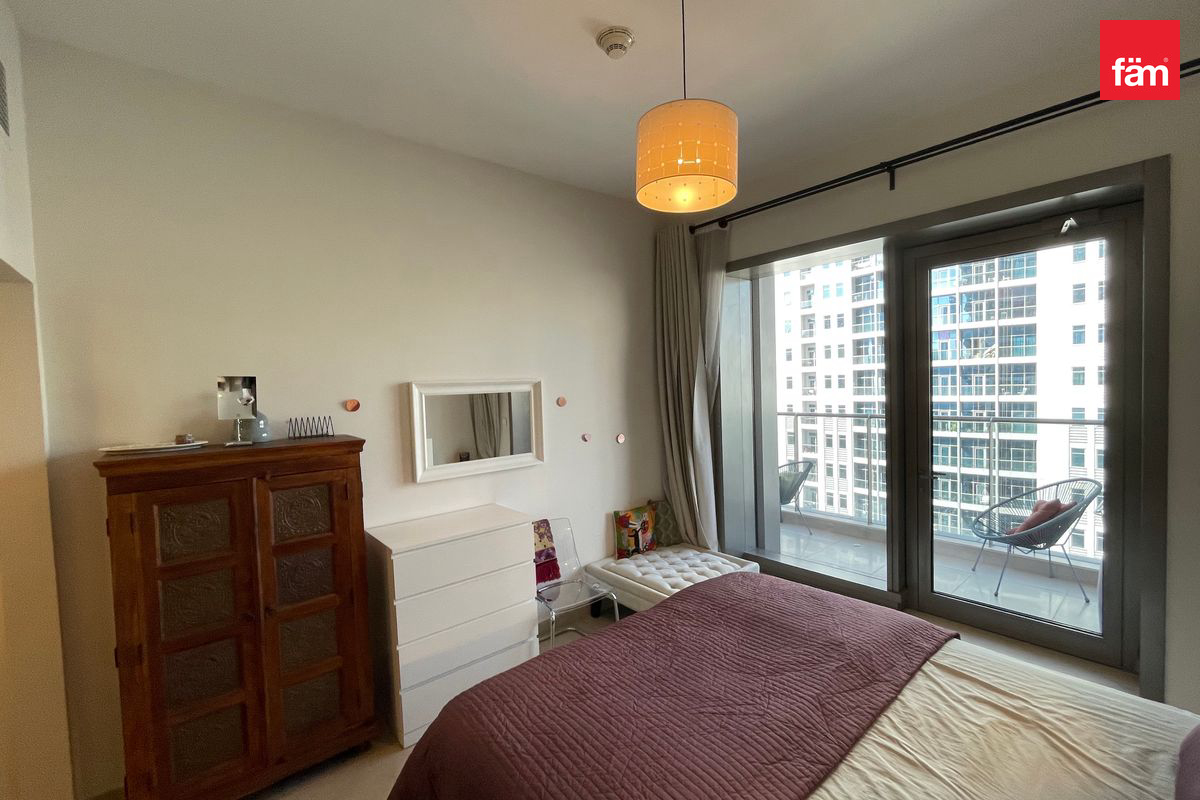 VACANT / FURNISHED / MARINA VIEW / BEST LOCATION-8