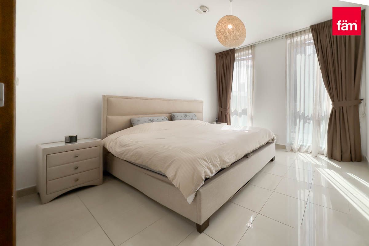Furnished | Emaar | 2 Bathrooms | Closed Kitchen-6