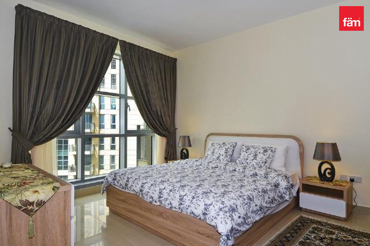 Spacious 1 bedroom | Burj Khalifa View-10