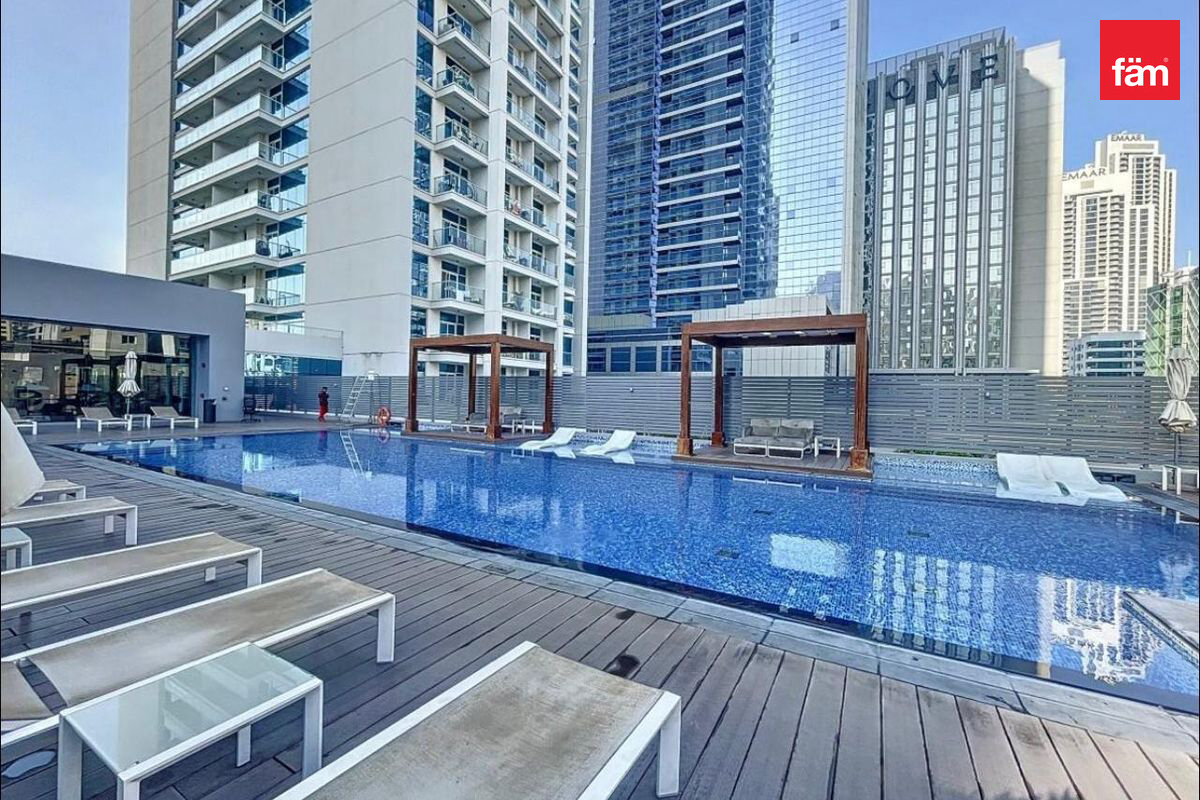 SOLID ROI |HIGH FLOOR I FURNISHED-10