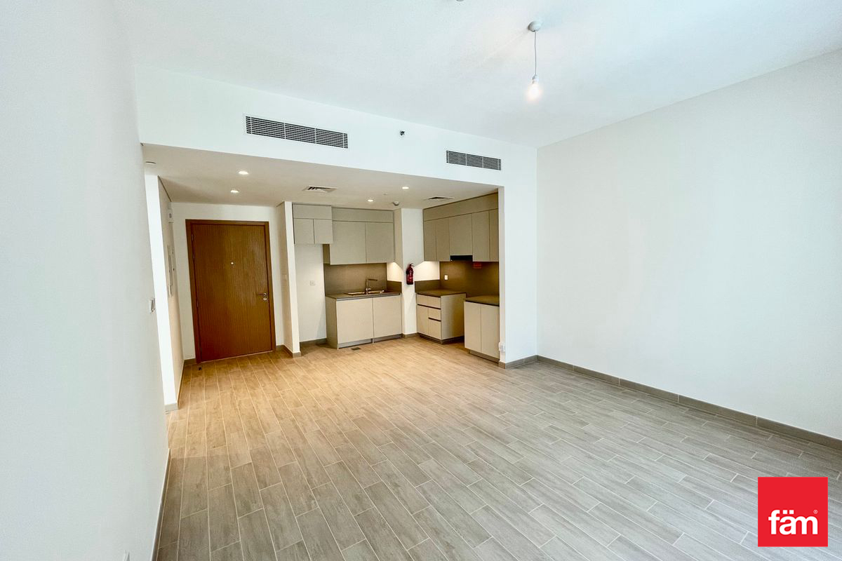 Price 90,000 AED 1 Bedroom Apartment for Rent in Sunset 3 at Creek