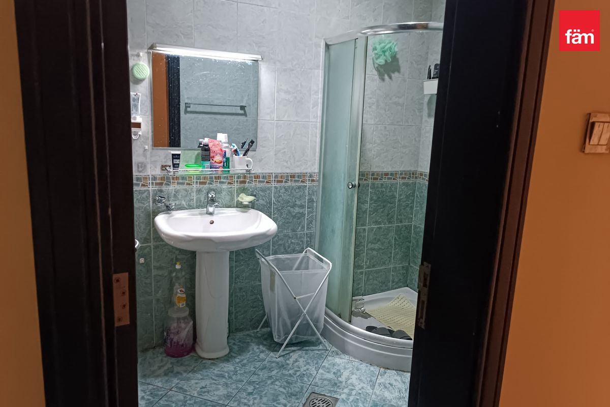 Near Metro Stadium | Free Hold | Spacious-14
