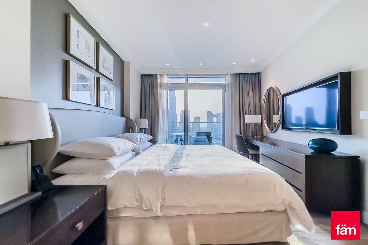 URGENT SELLING I BURJ VIEW I PRIME LAYOUT-5