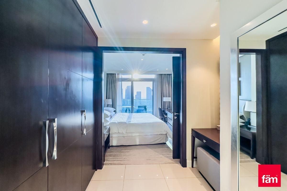 URGENT SELLING I BURJ VIEW I PRIME LAYOUT-7