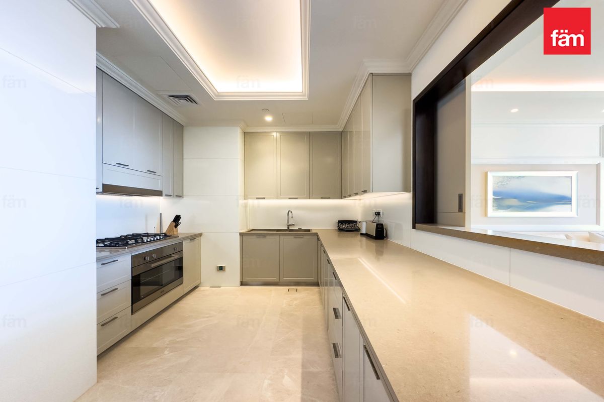 4 Bedroom Penthouse |  Direct Access to Dubai Mall-10