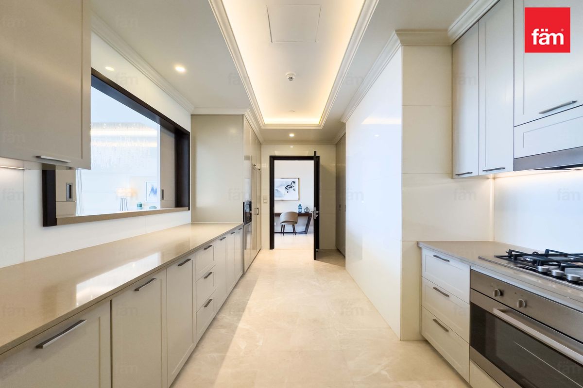 4 Bedroom Penthouse |  Direct Access to Dubai Mall-22