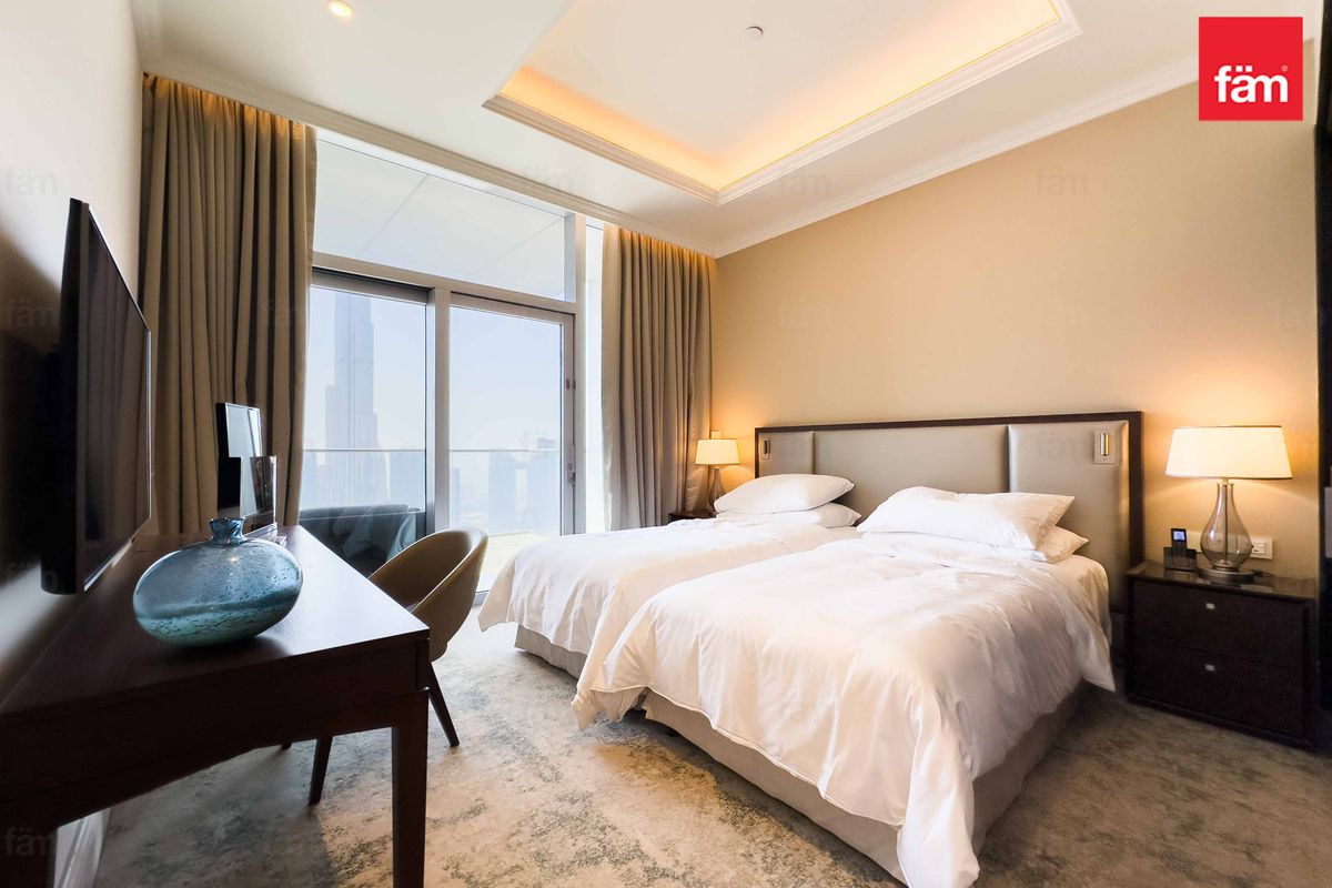 4 Bedroom Penthouse |  Direct Access to Dubai Mall-14