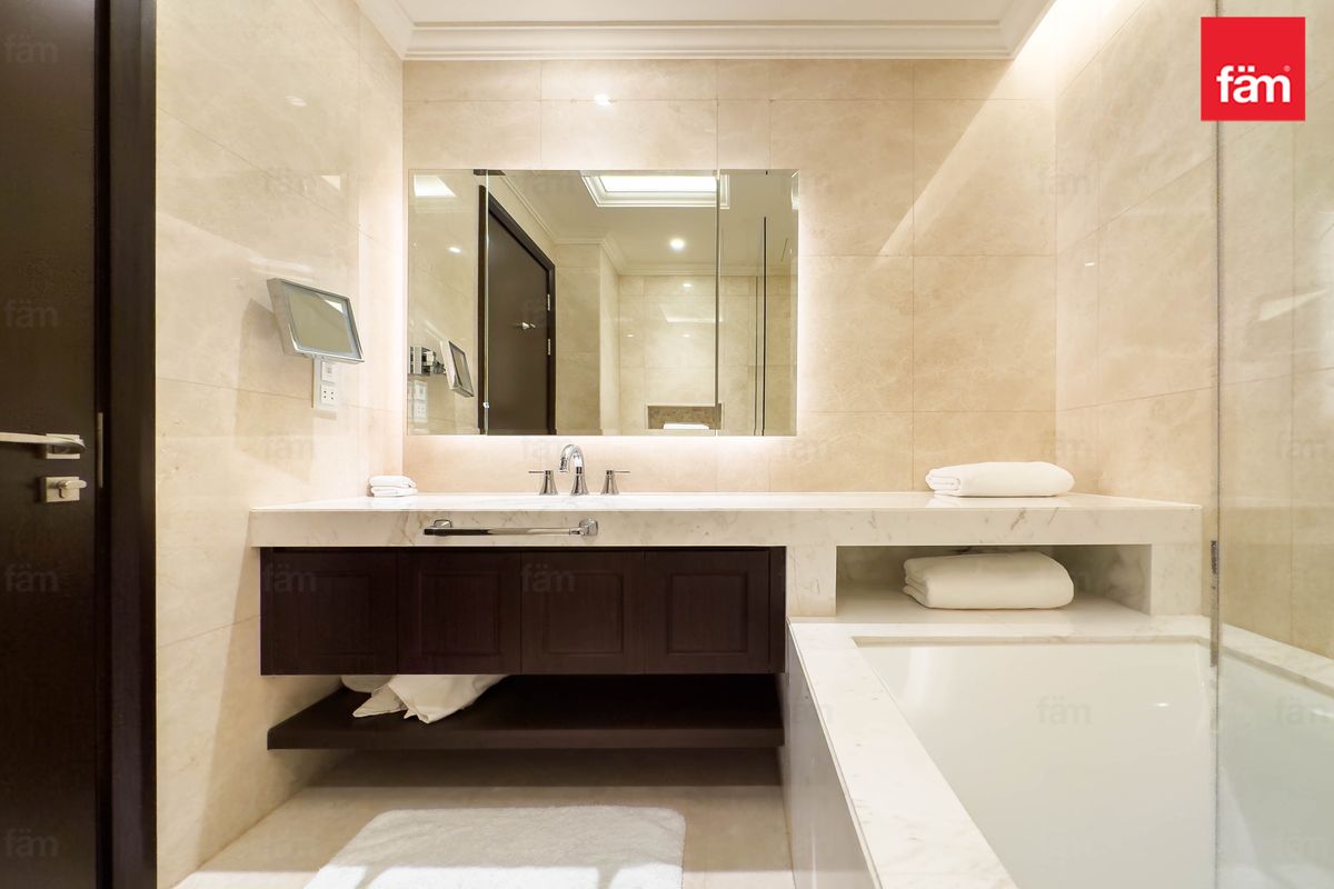 4 Bedroom Penthouse |  Direct Access to Dubai Mall-15