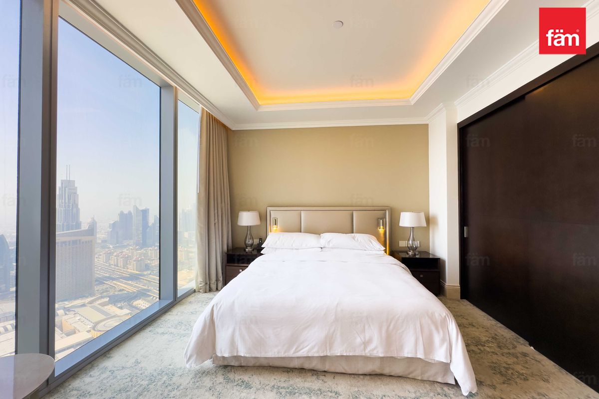 4 Bedroom Penthouse |  Direct Access to Dubai Mall-19