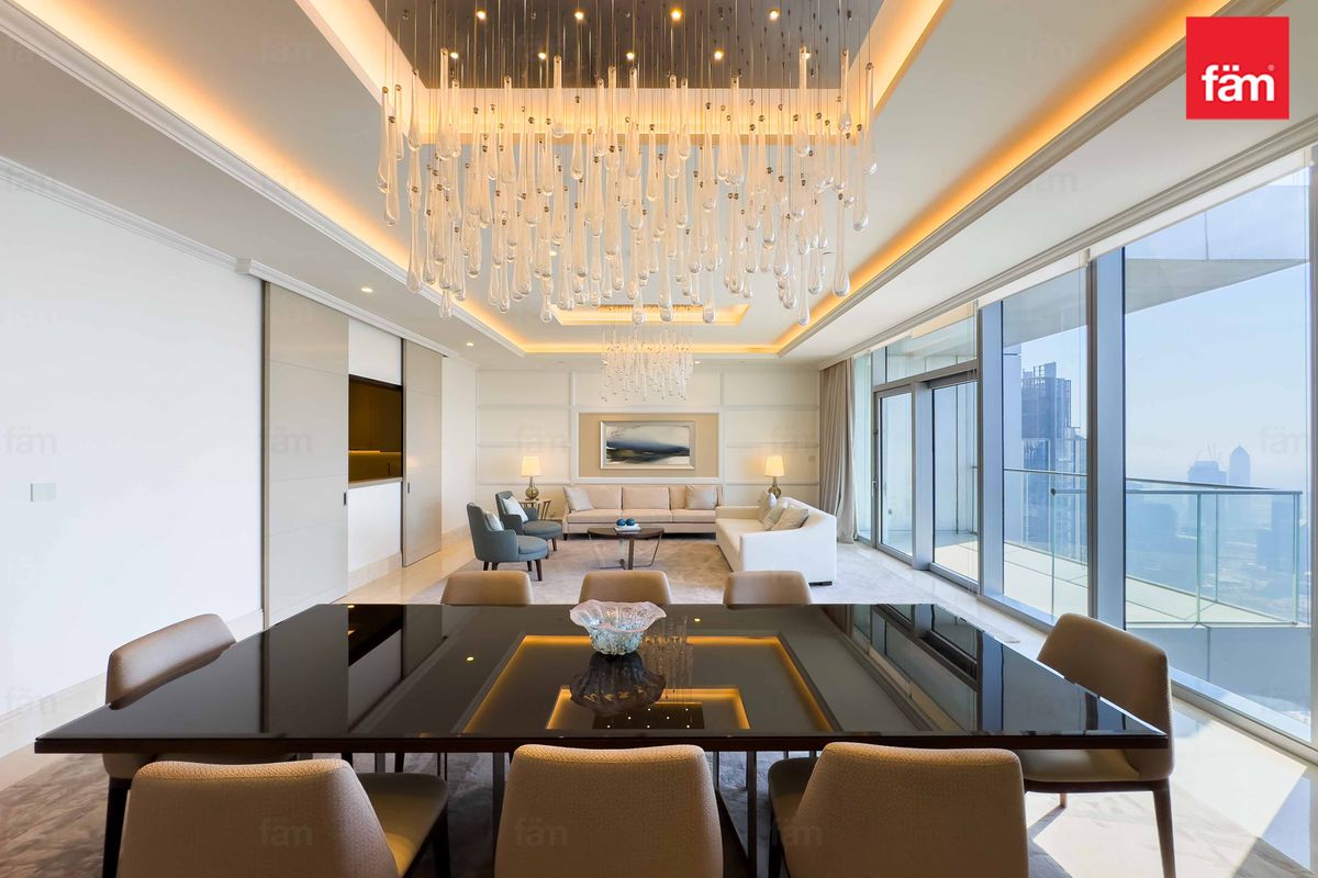 4 Bedroom Penthouse |  Direct Access to Dubai Mall-25