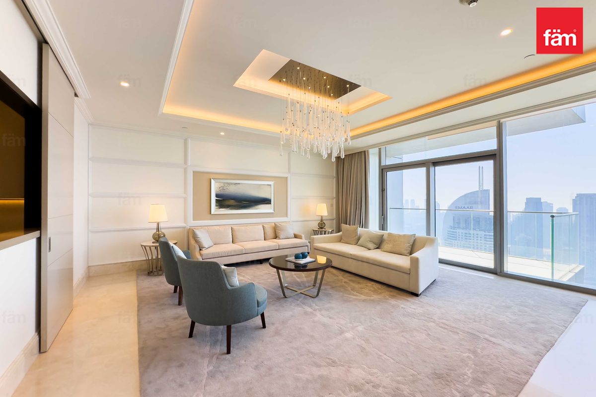 4 Bedroom Penthouse |  Direct Access to Dubai Mall-8
