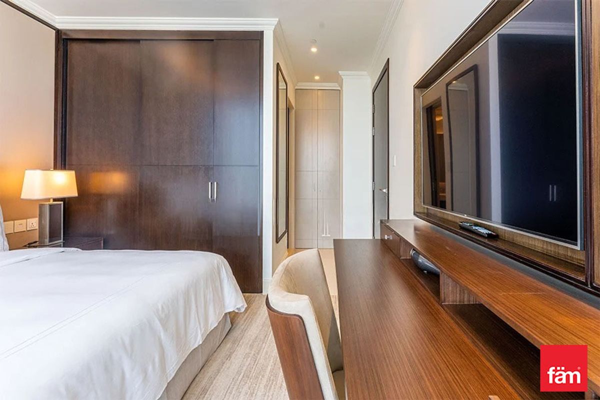 Canal View | High-Floor | Fully Furnished-9