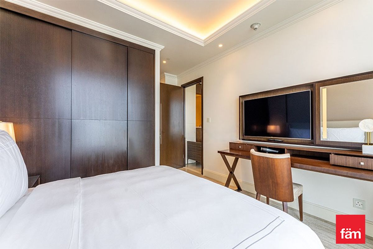 Canal View | High-Floor | Fully Furnished-8