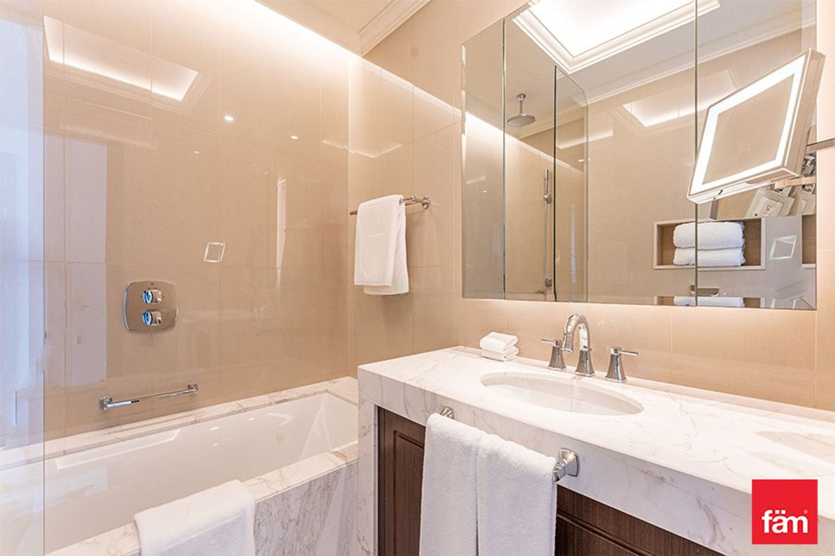 Canal View | High-Floor | Fully Furnished-10