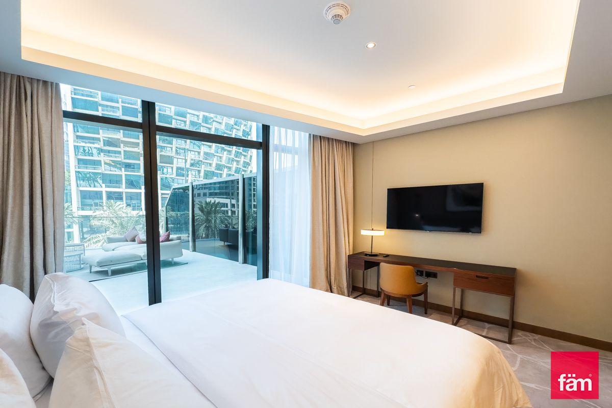 Vacant Furnished Unit with Terrace in Prime Area-11