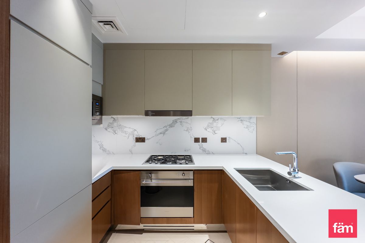 Vacant Furnished Unit with Terrace in Prime Area-7