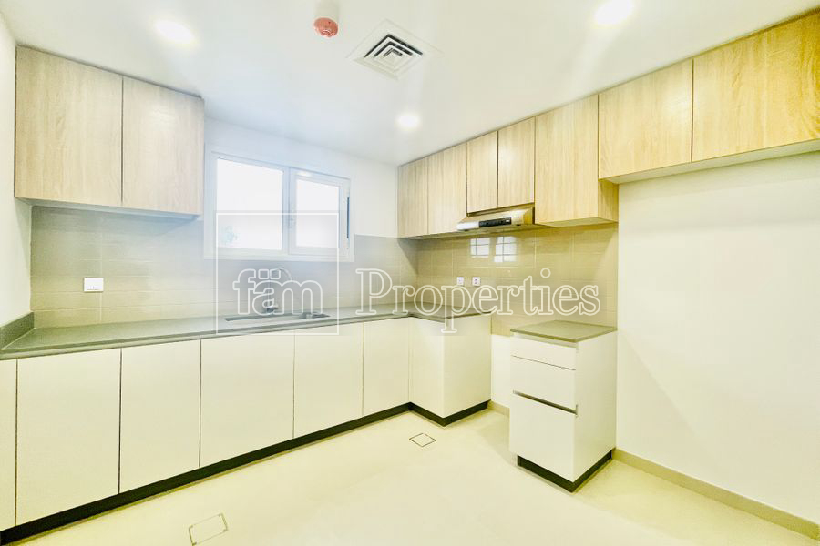 Price 65,000 AED 1 Bedroom Apartment for Rent in The Gardens Dubai