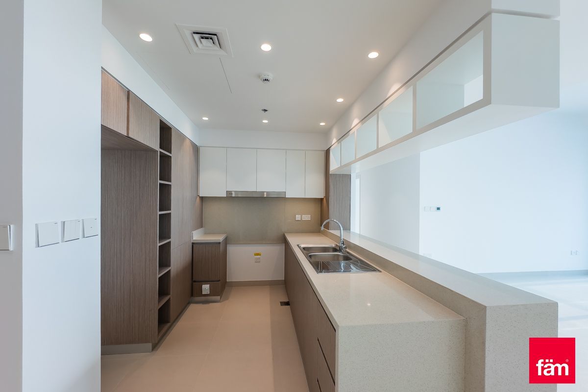 High Floor/ Khalifa View/ Spacious Unit-25