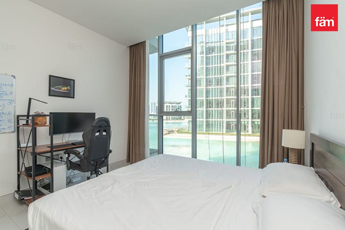 Unfurnished | Lagoon View | Vacant On Transfer-9