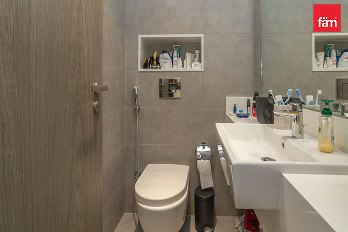 Unfurnished | Lagoon View | Vacant On Transfer-12