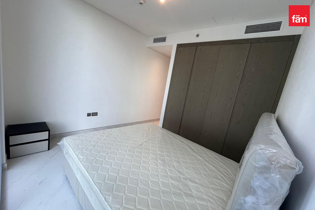 Lagoon Views | Spacious | Modern Living-7