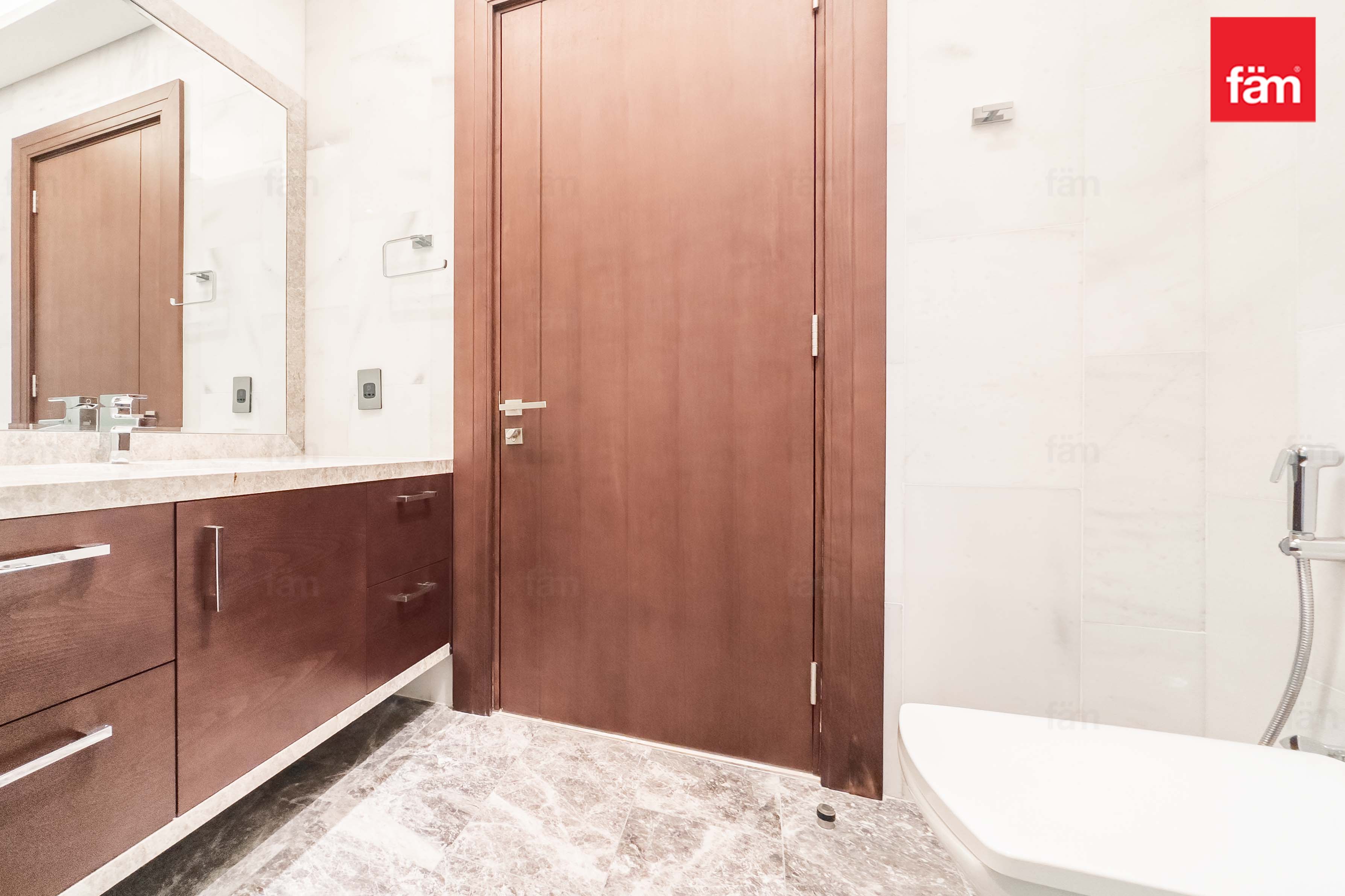 6-Month Rental Option / Luxury Living / Vacant-19