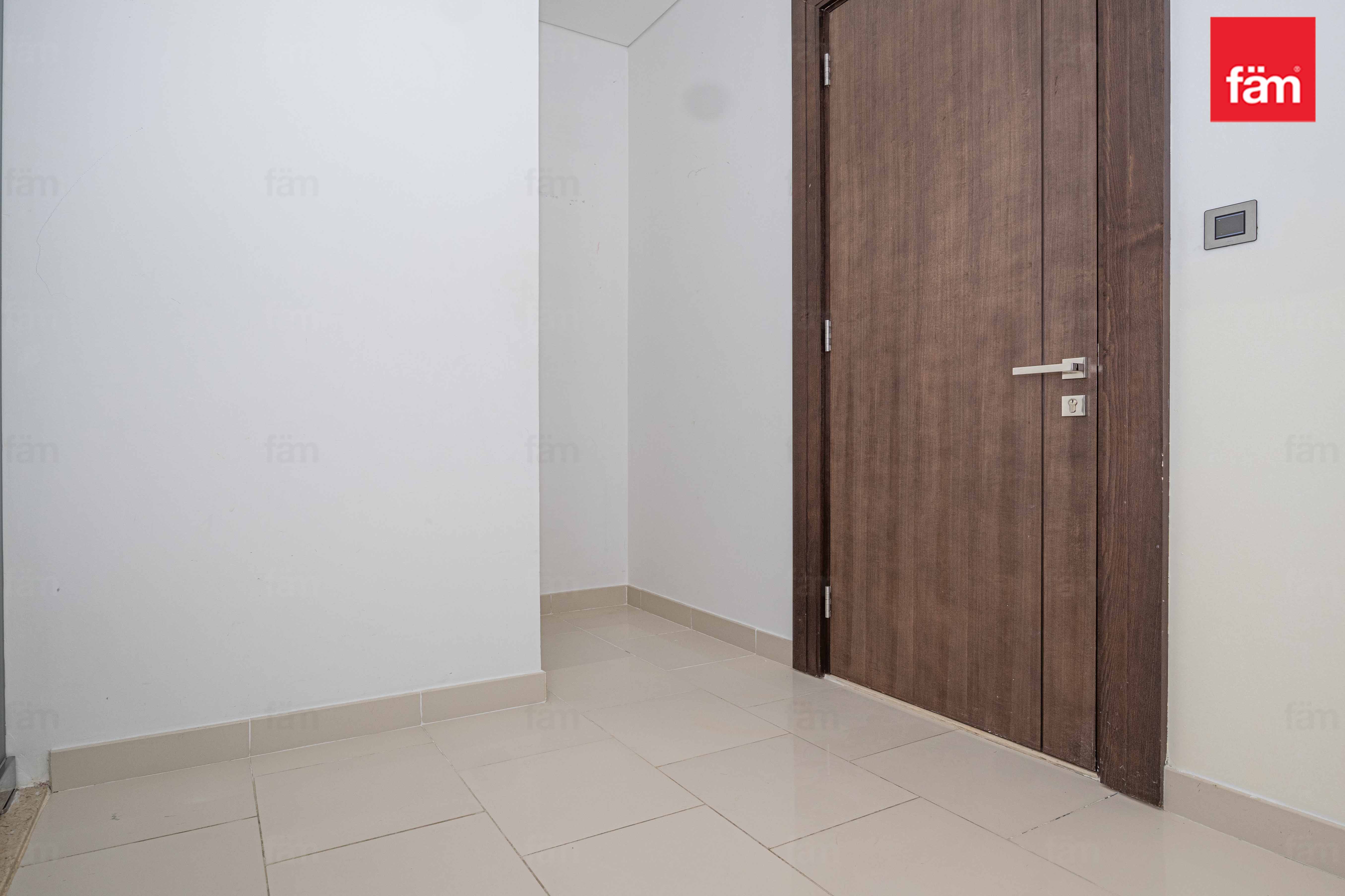 6-Month Rental Option / Luxury Living / Vacant-23