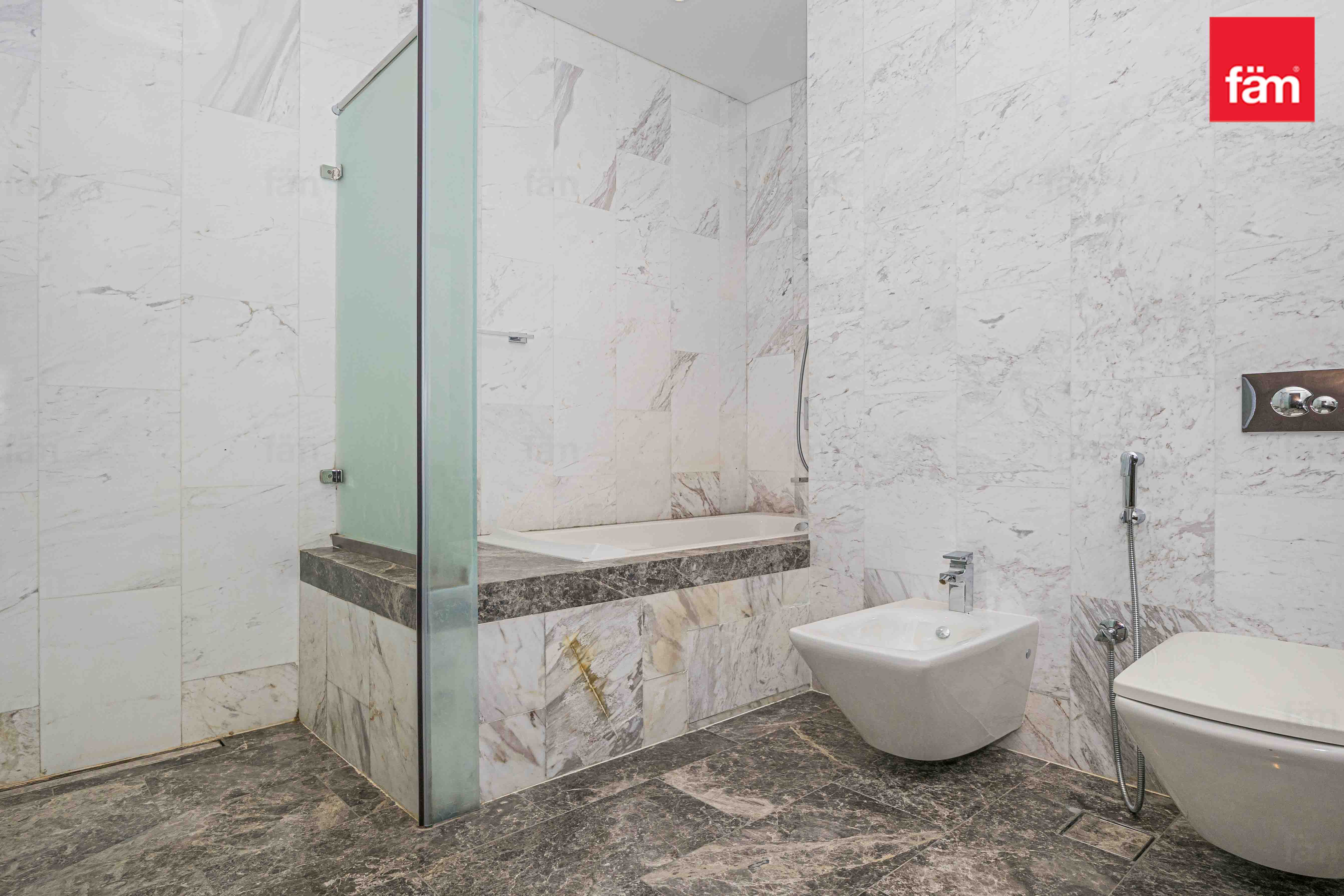 6-Month Rental Option / Luxury Living / Vacant-18