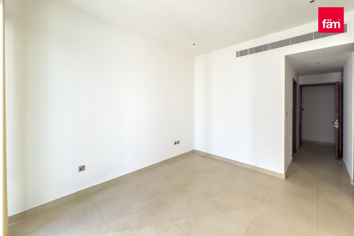 Prestigious Building  | High Floor | Large Balcony-8
