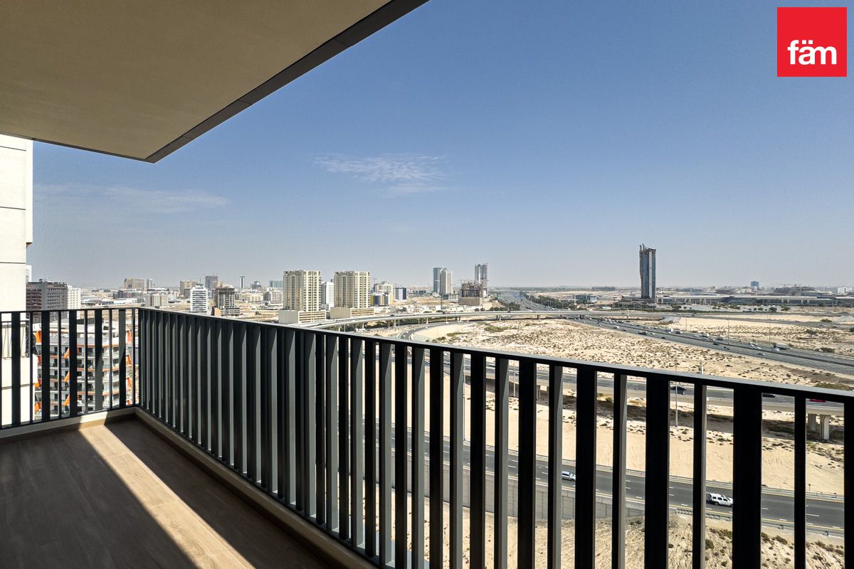 Spacious 1 bedroom  I Amazing Views-6