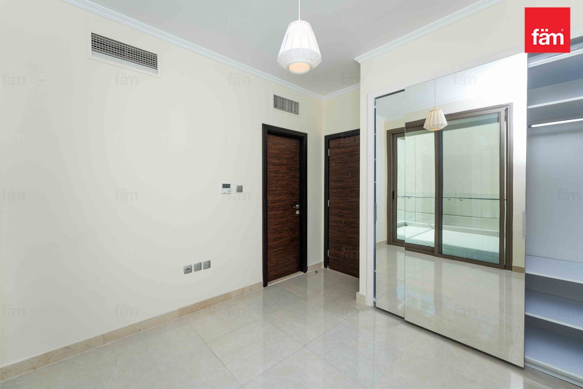 4 bedroom Villa for sale in The Sustainable City.-16