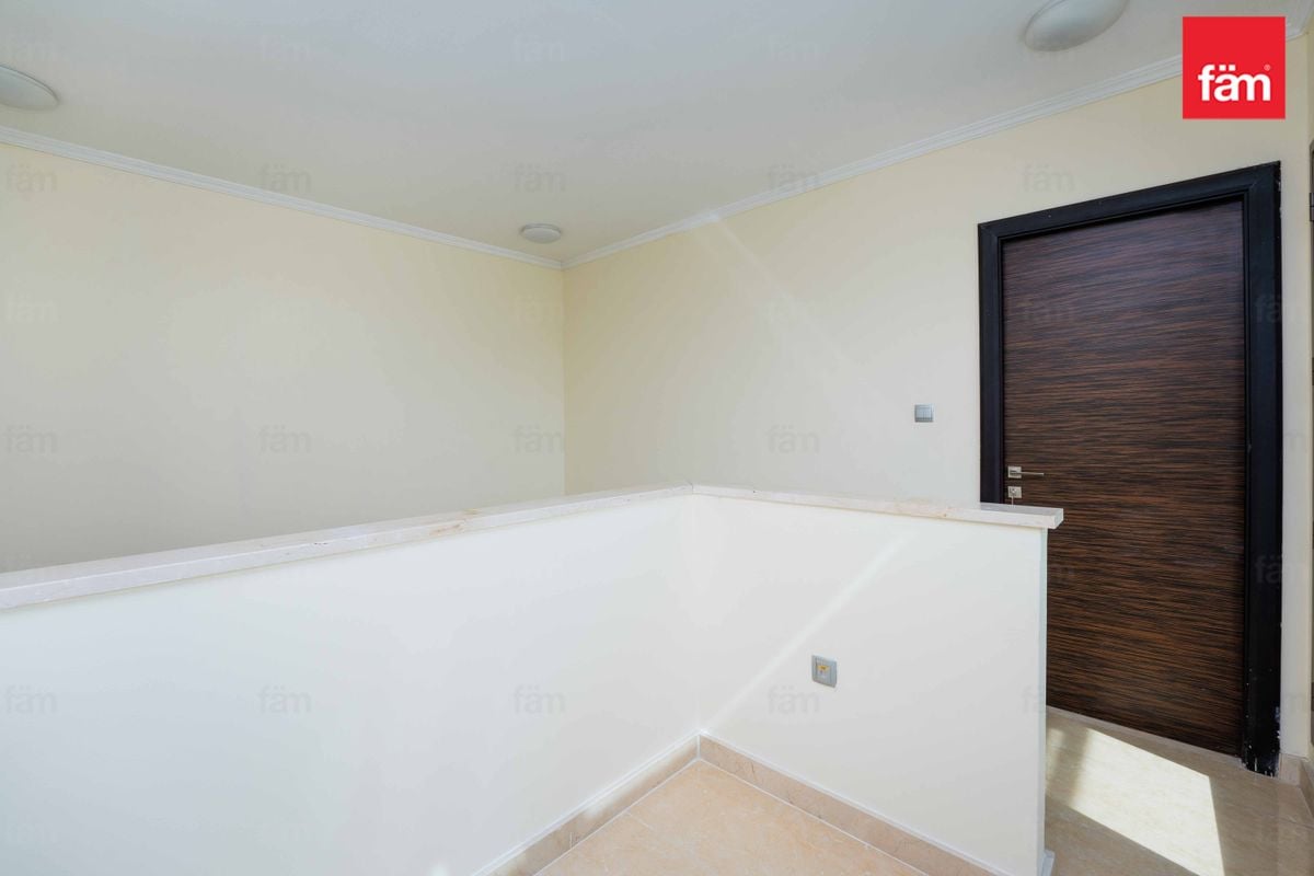 4 bedroom Villa for sale in The Sustainable City.-14