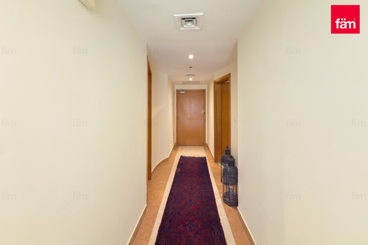 Fully Furnished | Spacious Living Room | Mid Floor-13