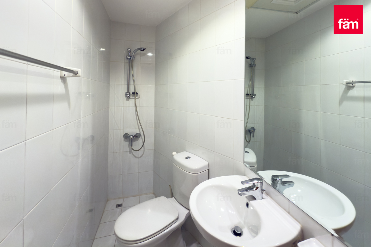 Fully Furnished | Spacious Living Room | Mid Floor-27