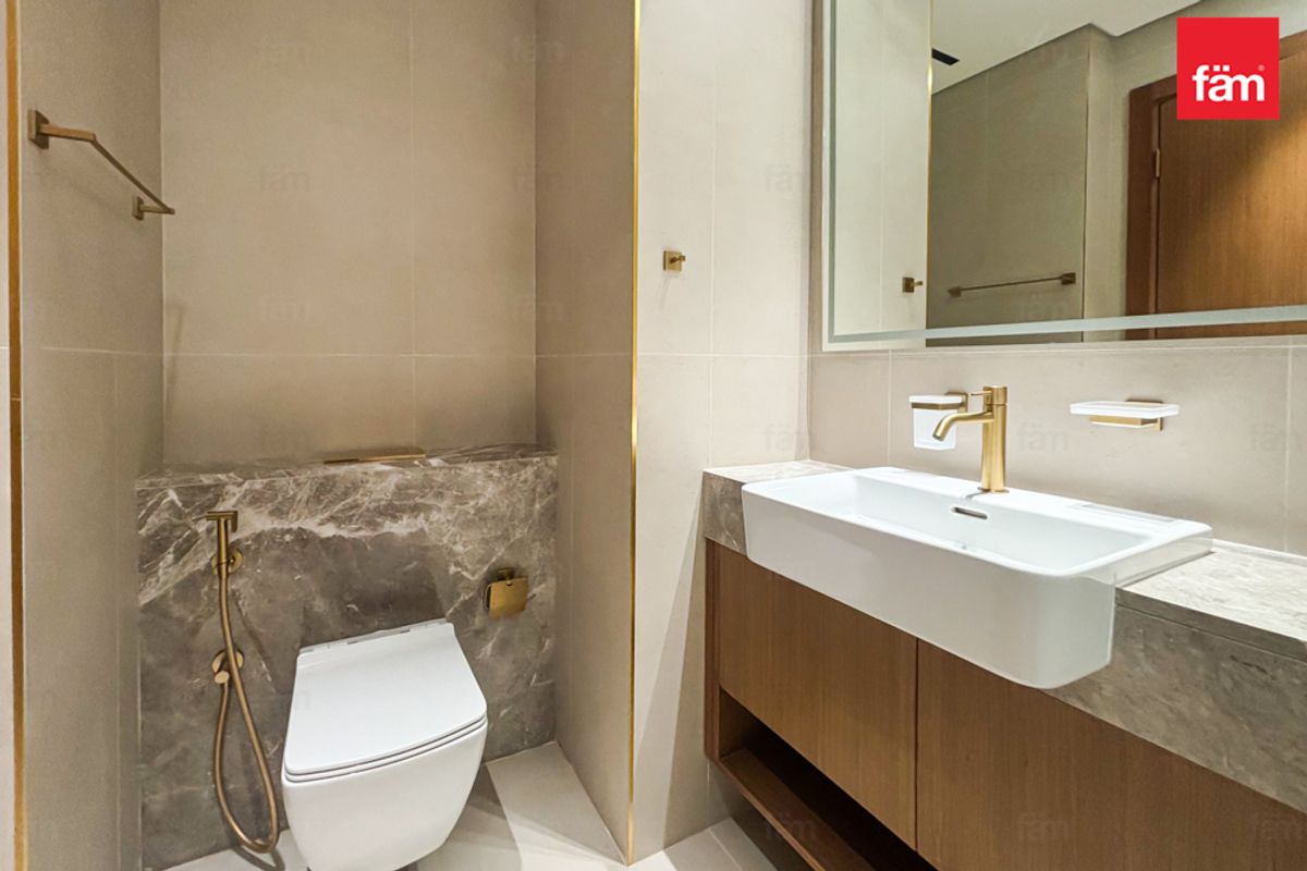 Motivated Seller | High Floor | Luxury Fit Out-9