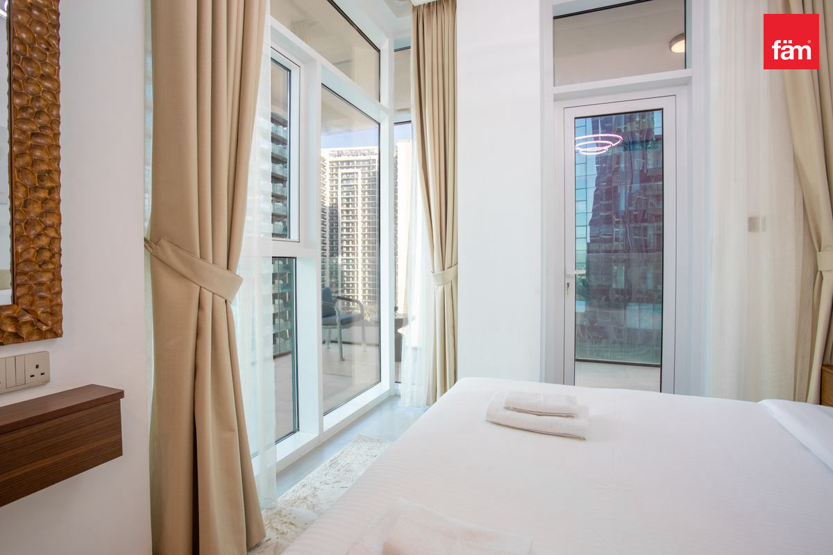 Elegantly furnished | with PHPP | Canal, Pool View-17
