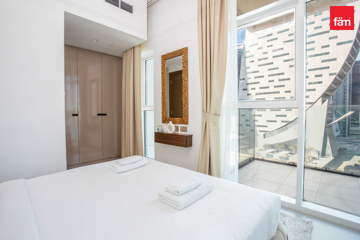 Elegantly furnished | with PHPP | Canal, Pool View-18