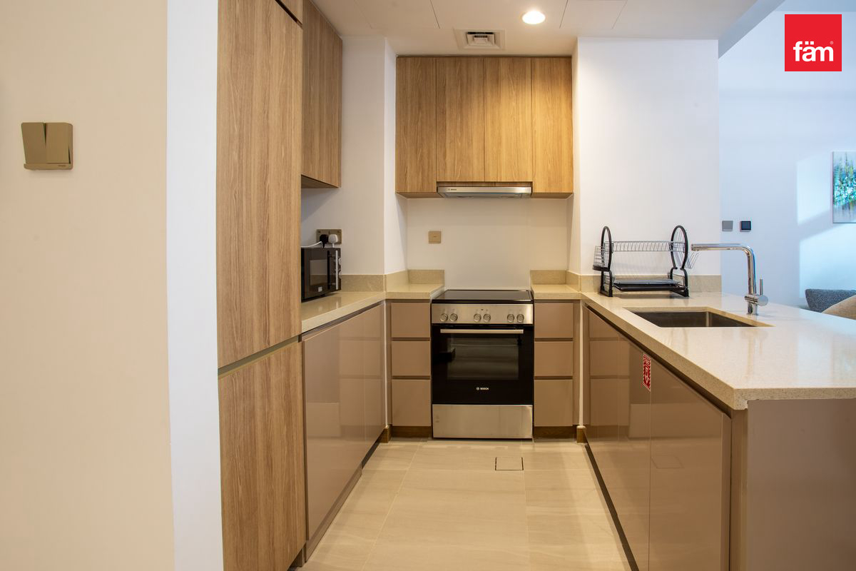Elegantly furnished | with PHPP | Canal, Pool View-12