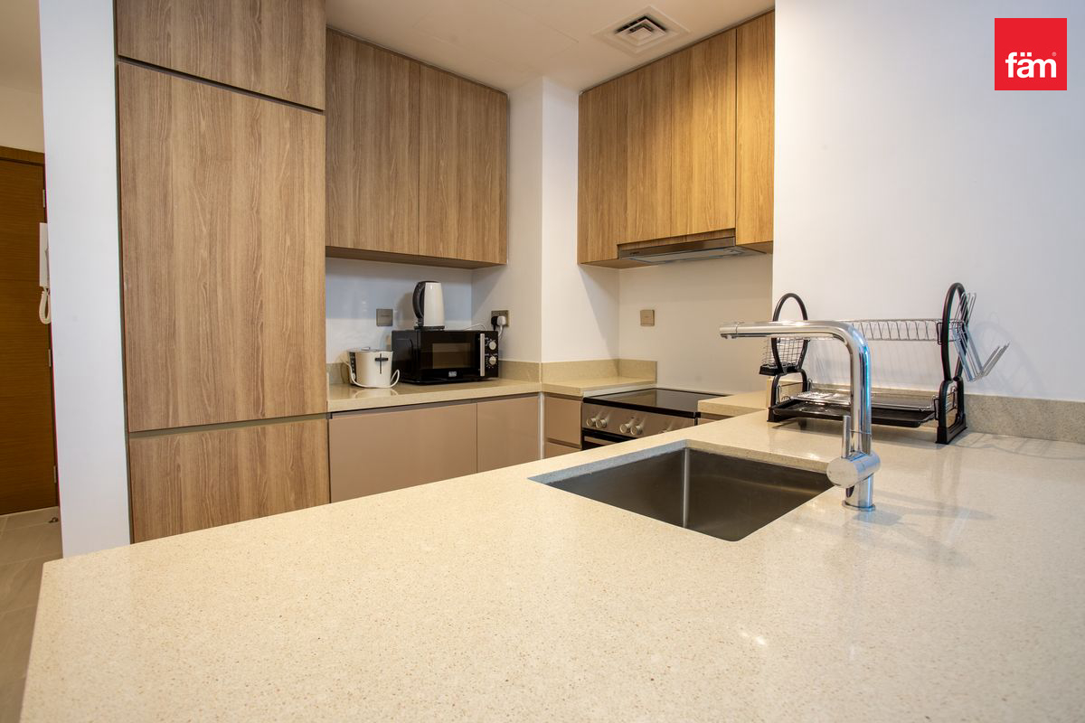 Elegantly furnished | with PHPP | Canal, Pool View-13