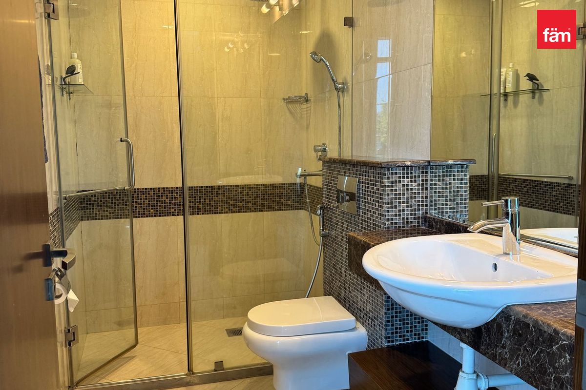 FULLY FURNISHED AND EQUIPPED VACANT APARTMENT-15