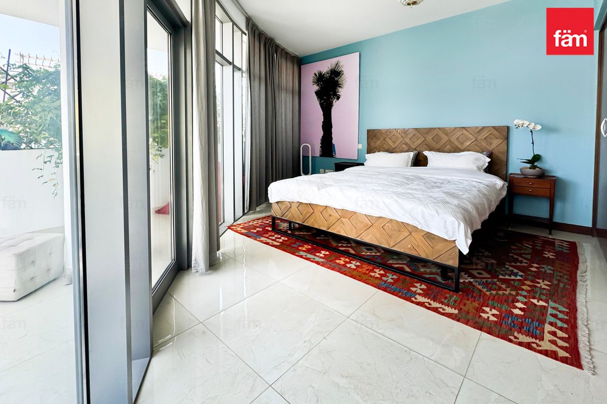 FULLY FURNISHED AND EQUIPPED VACANT APARTMENT-7