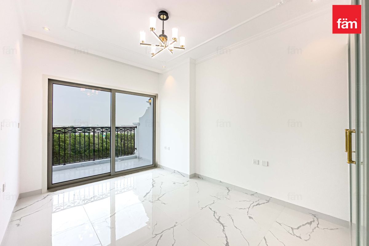 Brand New | Vacant | luxurious 2BHK |Corner Unit-9