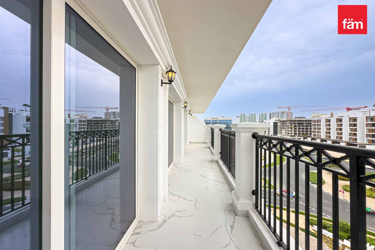 Brand New | Vacant | luxurious 2BHK |Corner Unit-21